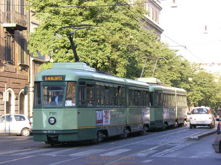 Straßenbahn Rom: Der Sechsachser 7101 stammt aus dem Jahr 1953