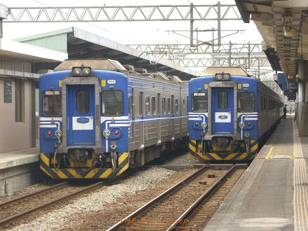Zwei Nahverkehrstriebzüge aus Korea (Rotem und Daewoo)