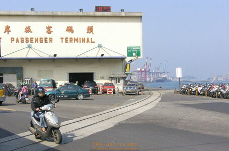 Anders als in Kaohsiung gibt es in Keelung zahlreiche Hafenbahngleise, die auch gelegentlich genutzt werden 